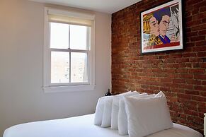 Maverick Suites at 402 Columbus Ave