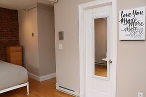 Maverick Suites at 402 Columbus Ave