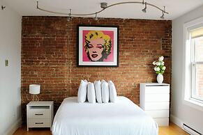 Maverick Suites at 402 Columbus Ave