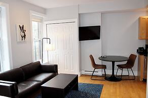 Maverick Suites at 402 Columbus Ave