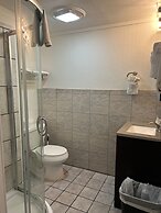 Alhonna Resort LLC