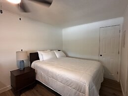 Alhonna Resort LLC