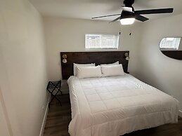 Alhonna Resort LLC