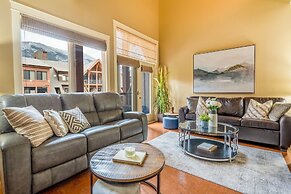 Luxury 3-Br Penthouse | INDOOR Pool & Hot Tub | Pool Table | 2 Decks +