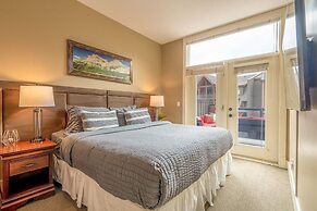 Luxury 3-Br Penthouse | INDOOR Pool & Hot Tub | Pool Table | 2 Decks +