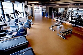 Luxury 3-Br Penthouse | INDOOR Pool & Hot Tub | Pool Table | 2 Decks +