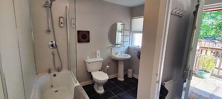 Ben Reoch Cottage - Loch Lomond & Arrochar Alps