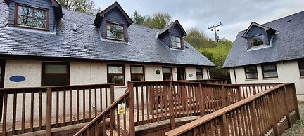 Ben Reoch Cottage - Loch Lomond & Arrochar Alps