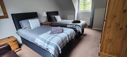 Ben Reoch Cottage - Loch Lomond & Arrochar Alps