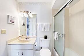 Gulf Breeze Ami-2bd-2ba-condo-private Beach Access-heater Pool-water V