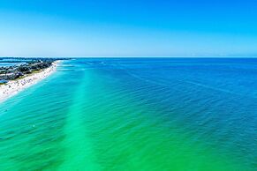 Gulf Breeze Ami-2bd-2ba-condo-private Beach Access-heater Pool-water V