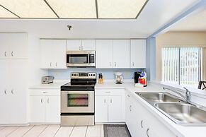 Gulf Breeze Ami-2bd-2ba-condo-private Beach Access-heater Pool-water V