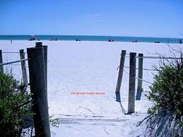 Gulf Breeze Ami-2bd-2ba-condo-private Beach Access-heater Pool-water V