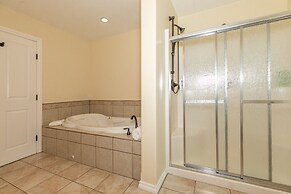 LUXURIOUS 5-Br Acreage | Year-Round Heated Pool & HotTub | Mtn View | 