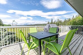 LUXURIOUS 5-Br Acreage | Year-Round Heated Pool & HotTub | Mtn View | 