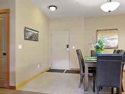 SPACIOUS 3-Br Luxury Condo | HEATED Pool + 3 Hot Tubs | Pool Table | H