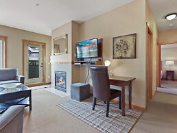 SPACIOUS 3-Br Luxury Condo | HEATED Pool + 3 Hot Tubs | Pool Table | H