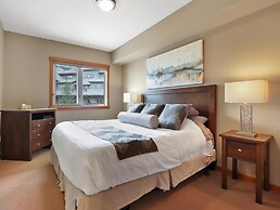 SPACIOUS 3-Br Luxury Condo | HEATED Pool + 3 Hot Tubs | Pool Table | H