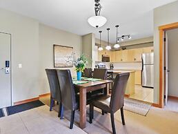 SPACIOUS 3-Br Luxury Condo | HEATED Pool + 3 Hot Tubs | Pool Table | H