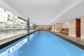 Elegant stunning marina views