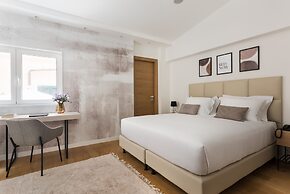 At 41 Luxury Suites & Rooms