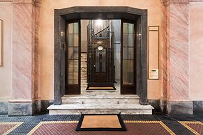 At 41 Luxury Suites & Rooms