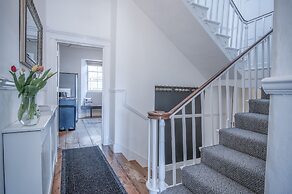 Gwynne House - 6 Bedroom - Tenby Harbour