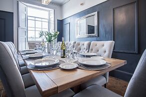 Gwynne House - 6 Bedroom - Tenby Harbour