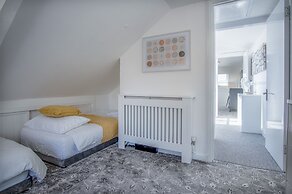 Gwynne House - 6 Bedroom - Tenby Harbour