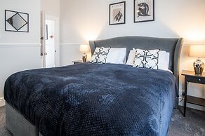 Gwynne House - 6 Bedroom - Tenby Harbour