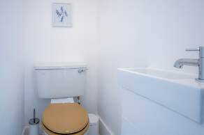 Gwynne House - 6 Bedroom - Tenby Harbour