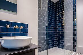 Gwynne House - 6 Bedroom - Tenby Harbour