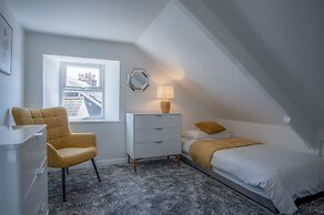 Gwynne House - 6 Bedroom - Tenby Harbour