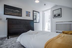 Gwynne House - 6 Bedroom - Tenby Harbour