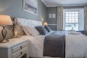 Gwynne House - 6 Bedroom - Tenby Harbour