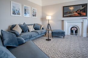 Gwynne House - 6 Bedroom - Tenby Harbour