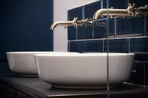 Gwynne House - 6 Bedroom - Tenby Harbour