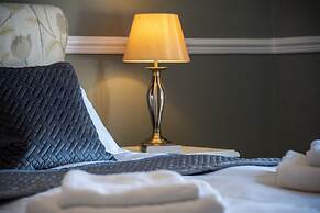 Gwynne House - 6 Bedroom - Tenby Harbour