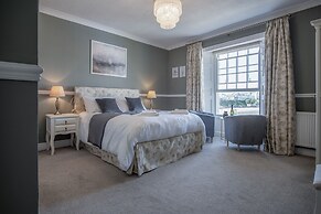 Gwynne House - 6 Bedroom - Tenby Harbour