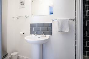 Gwynne House - 6 Bedroom - Tenby Harbour