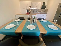Vert Apartment
