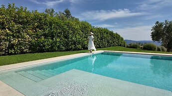 Luria Homes