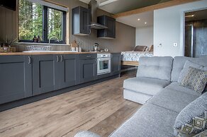 Cabin In The Woods - 1 Bed - Kilgetty