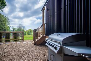 Cabin In The Woods - 1 Bed - Kilgetty