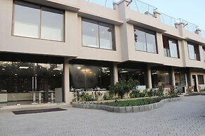 Nest Beacon Resort Daman