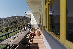The Hosteller Kareri