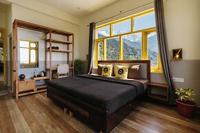 The Hosteller Kareri