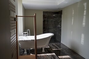 LA VILLA
