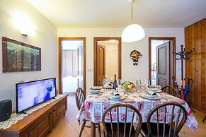 Bramé La Fam 32 (few steps from skiing)