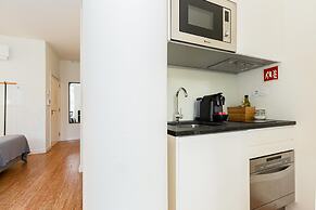 Iconic Nightlife Studio 104